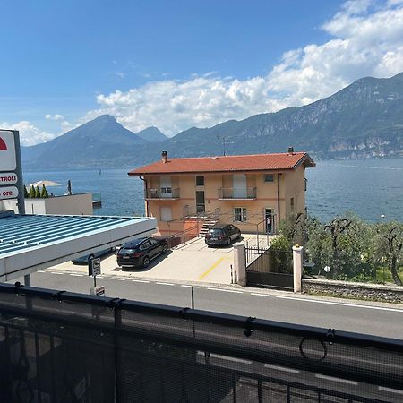 Lake View With Aircon - 5 Minutes From The Beach! 브렌조네 술 가르다 외부 사진