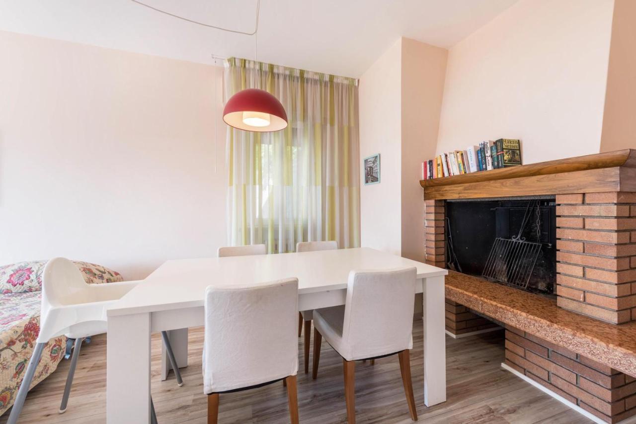Lake View With Aircon - 5 Minutes From The Beach! 브렌조네 술 가르다 외부 사진