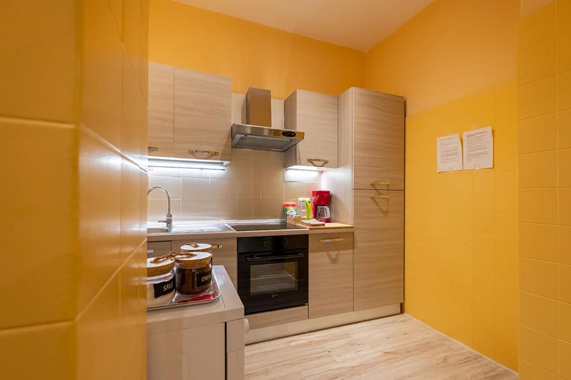 Lake View With Aircon - 5 Minutes From The Beach! 브렌조네 술 가르다 외부 사진