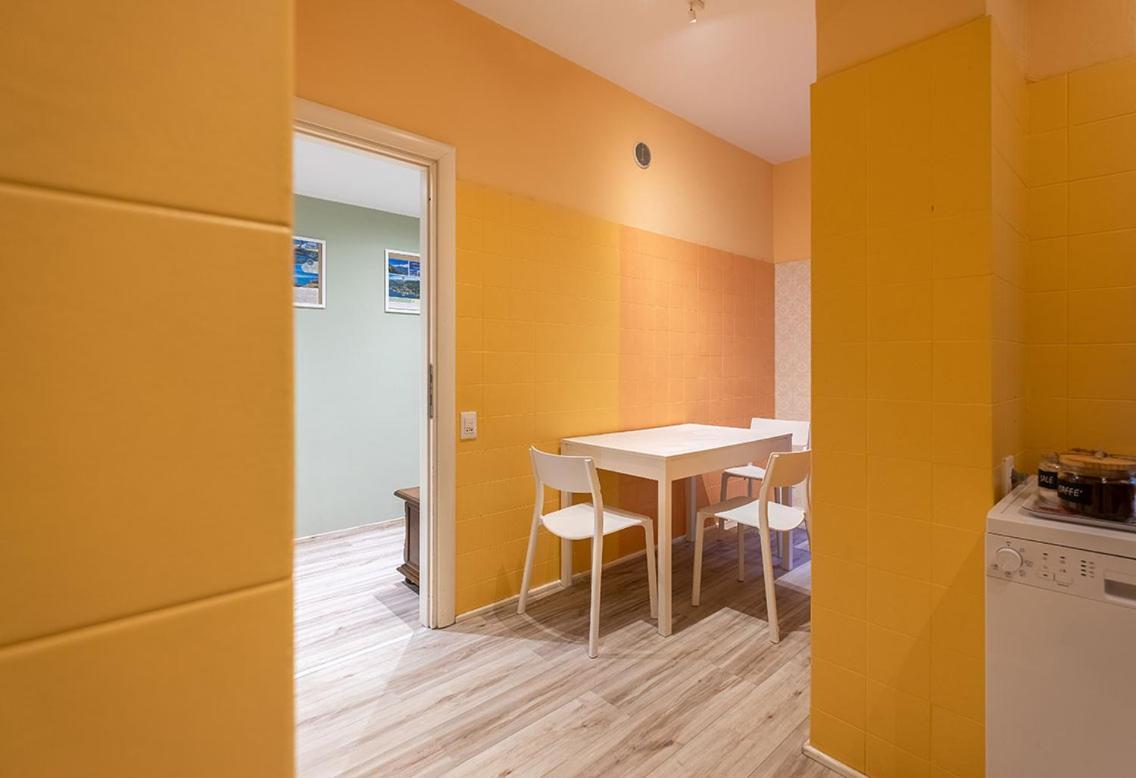 Lake View With Aircon - 5 Minutes From The Beach! 브렌조네 술 가르다 외부 사진