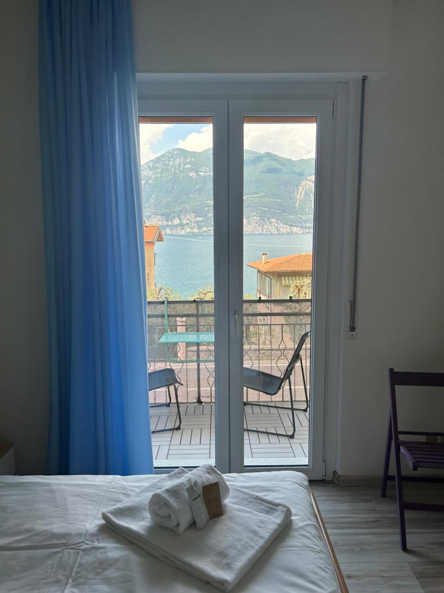 Lake View With Aircon - 5 Minutes From The Beach! 브렌조네 술 가르다 외부 사진